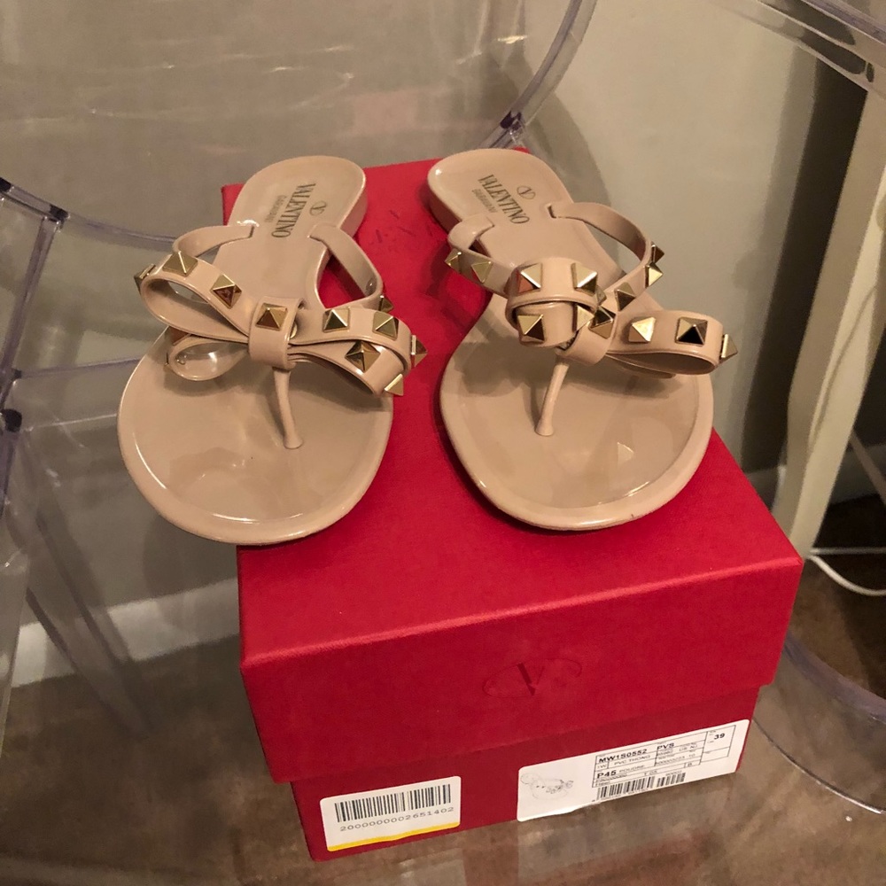 💎 VALENTINO Rockstud PVC Bow Flip flop Sandals 💎